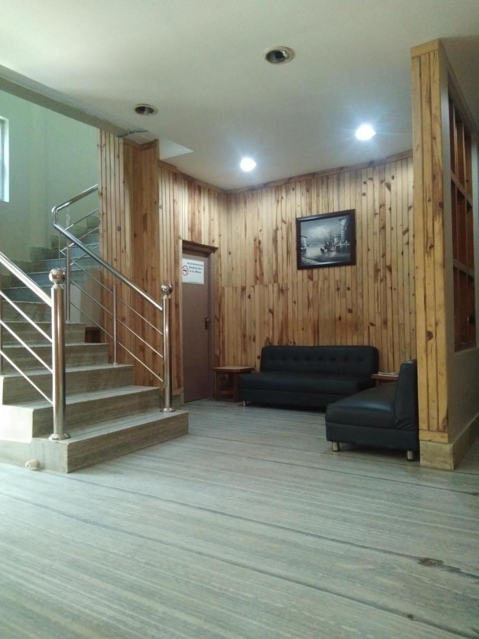 Hotel Pine Kohima 외부 사진